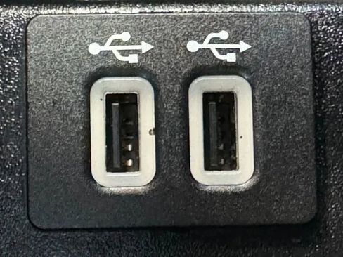 Used 2019 Ford F150 Lariat w/ Equipment Group 502A Luxury image 34