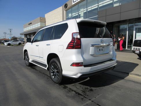 Used 2017 Lexus GX 460 Premium AWD/4WD image 5
