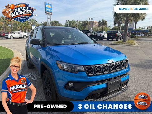 Used 2024 Jeep Compass Latitude w/ Sun and Sound Group image 2