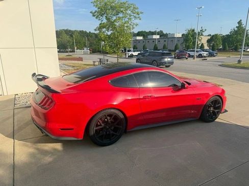 Used 2018 Ford Mustang GT w/ Black Accent Pkg RWD image 5