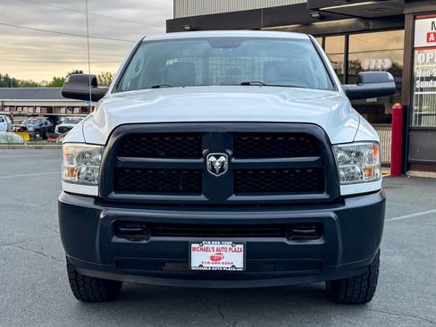 Used 2017 RAM 3500 Tradesman image 9