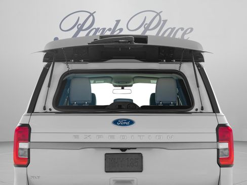 Used 2023 Ford Expedition XLT RWD image 47