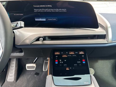 New 2026 Cadillac Vistiq Premium Luxury image 25