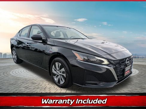 Certified 2025 Nissan Altima 2.5 S FWD image 1