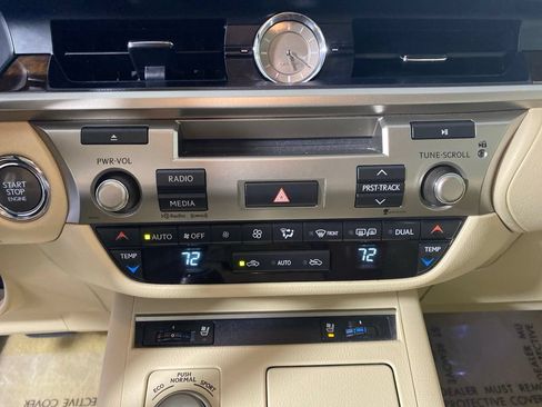 Used 2015 Lexus ES 350 w/ Premium Package FWD image 22