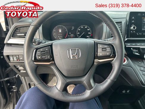 Used 2025 Honda Odyssey Sport-L image 16