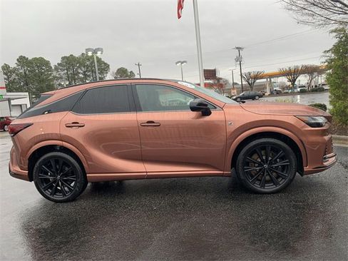 Used 2024 Lexus RX 500h F Sport image 9