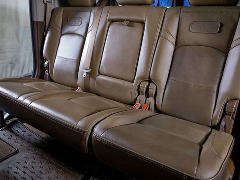 Used 2022 RAM 3500 Limited image 32