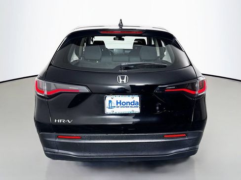 Used 2023 Honda HR-V LX image 6