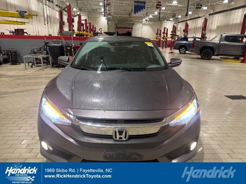 Used 2016 Honda Civic Touring image 1