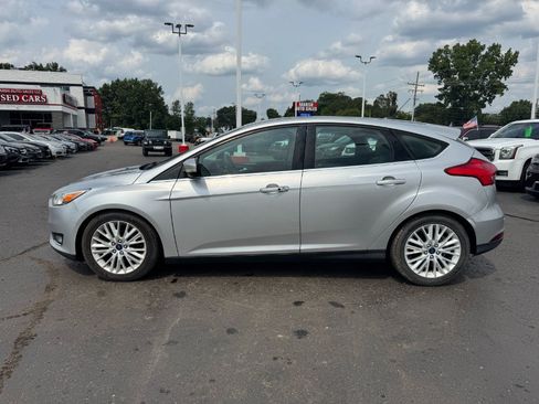 Used 2015 Ford Focus Titanium w/ Titanium Cold Weather Package FWD image 2