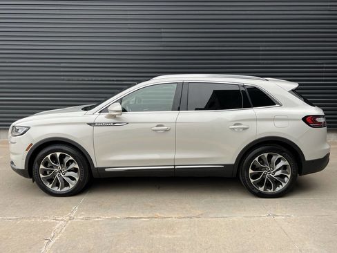 Used 2022 Lincoln Nautilus Reserve w/ Equipment Group 201A AWD/4WD image 9
