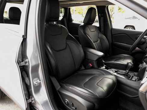 Used 2022 Jeep Cherokee Limited w/ Elite Package image 45