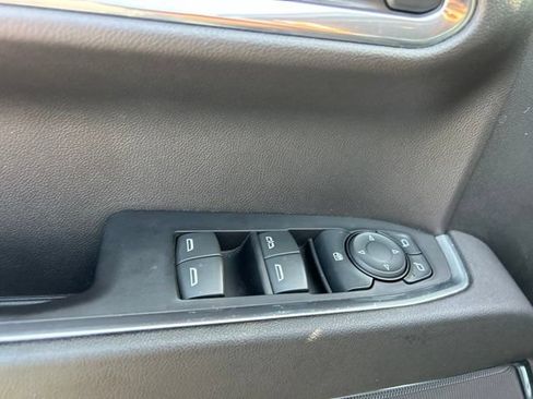 Used 2023 Chevrolet Silverado 1500 LT AWD/4WD image 13
