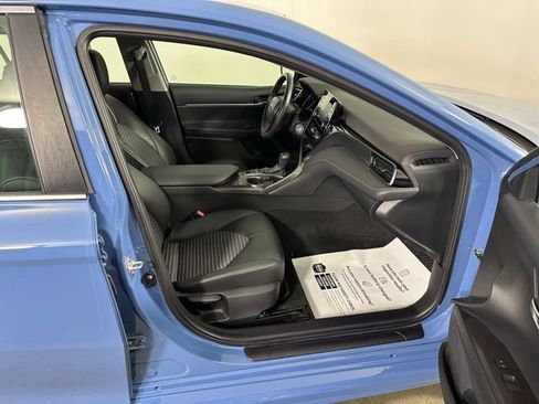 Used 2023 Toyota Camry SE w/ Cold Weather Package AWD/4WD image 10