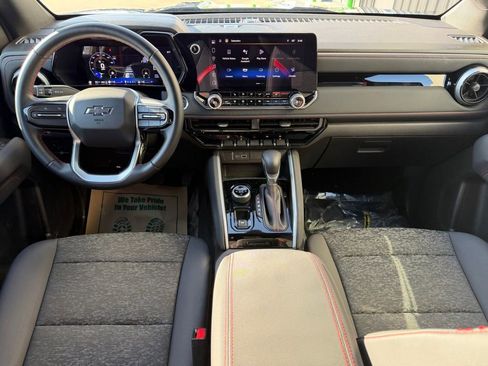 Used 2024 Chevrolet Colorado Z71 w/ Z71 Convenience Package 2 image 12