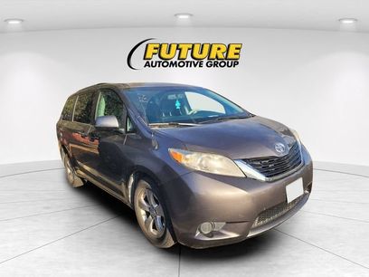 Used 2013 Toyota Sienna LE