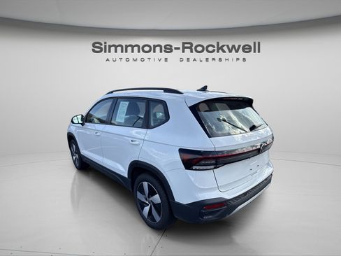 Used 2025 Volkswagen Taos S AWD/4WD image 2