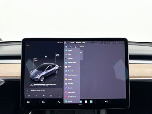 Used 2023 Tesla Model Y 2WD image 23