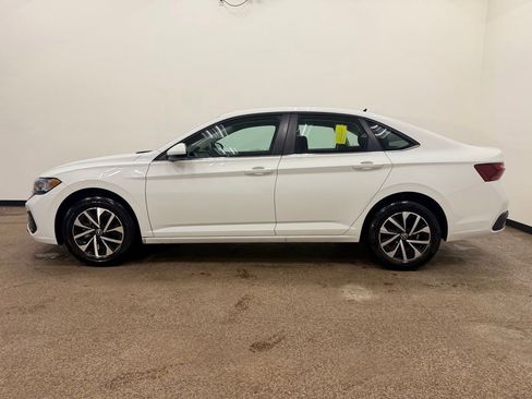 Used 2024 Volkswagen Jetta S image 2