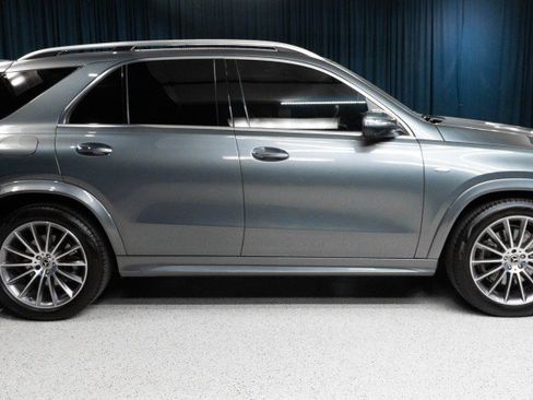 Certified 2025 Mercedes-Benz GLE 450e 4MATIC image 4