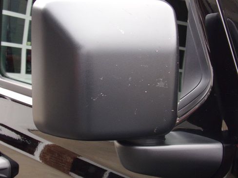 Used 2023 Jeep Gladiator Overland w/ Cold Weather Group image 24