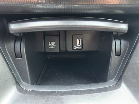 Used 2018 Honda Accord Sport image 17