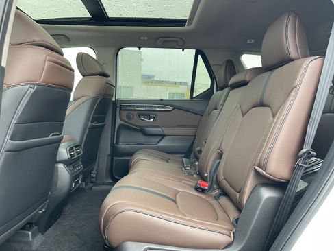 New 2025 Honda Pilot Elite image 28