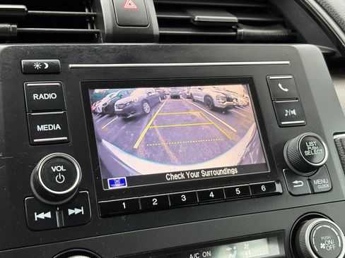 Used 2019 Honda Civic LX image 11