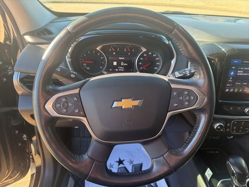 Used 2021 Chevrolet Traverse Premier image 14