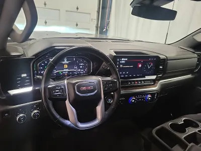Used 2024 GMC Sierra 2500 SLE w/ SLE Convenience Package AWD/4WD image 9