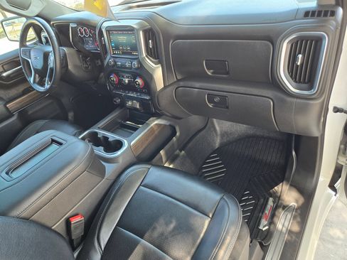 Certified 2022 Chevrolet Silverado 1500 LT Trail Boss w/ Safety Package AWD/4WD image 24