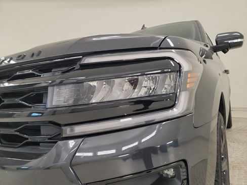 Used 2023 Ford Expedition Limited RWD image 9
