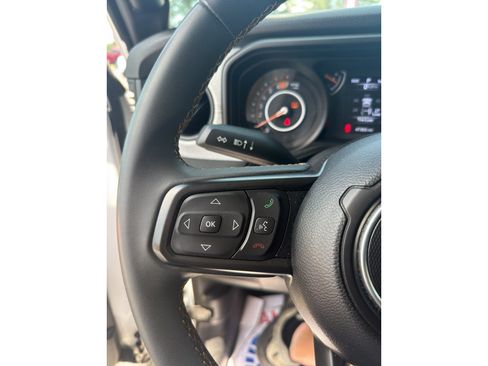 Used 2024 Jeep Wrangler Unlimited Sport AWD/4WD image 15