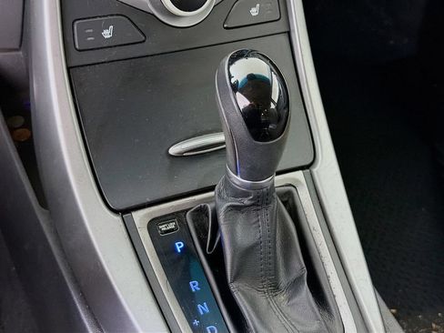 Used 2014 Hyundai Elantra SE w/ Option Group 02 FWD image 18