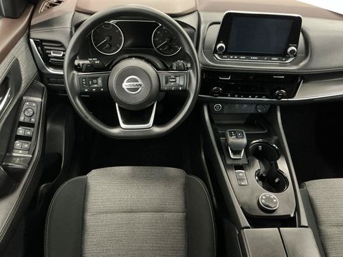Used 2021 Nissan Rogue SV AWD/4WD image 14
