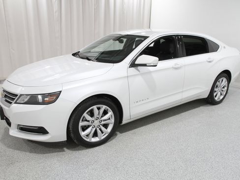 Used 2020 Chevrolet Impala LT w/ LT Convenience Package image 3