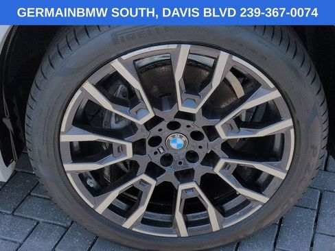 Used 2024 BMW X5 sDrive40i w/ M Sport Package RWD image 12
