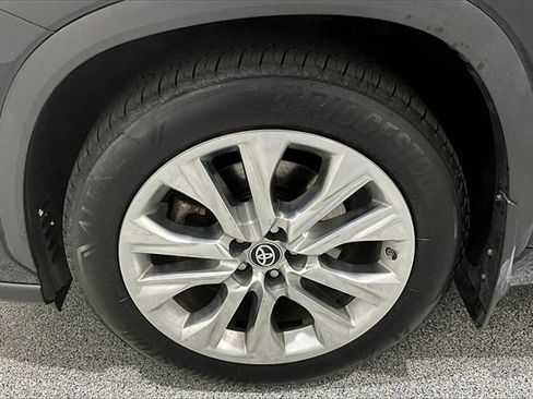 Used 2020 Toyota Highlander Limited image 36