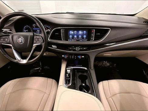 Used 2023 Buick Enclave Essence image 15