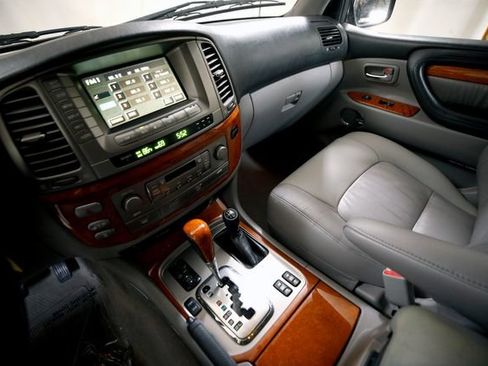 Used 2003 Lexus LX 470 4WD image 8
