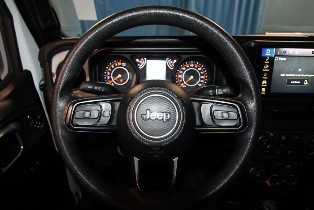 Used 2024 Jeep Gladiator Sport AWD/4WD image 11