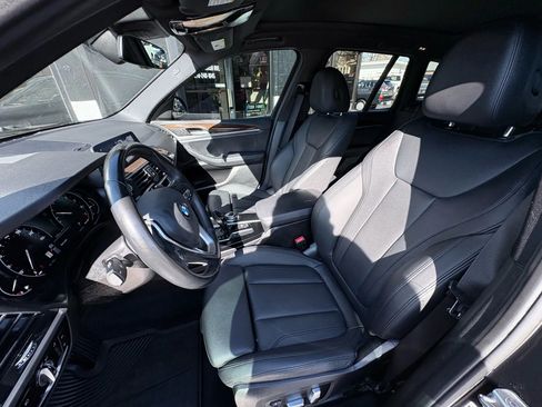 Used 2021 BMW X3 xDrive30i w/ Convenience Package image 12