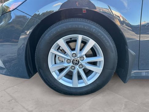 Used 2025 Toyota Camry LE image 14