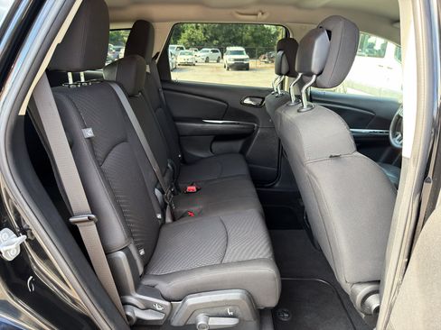 Used 2018 Dodge Journey SE w/ Blacktop Package FWD image 20
