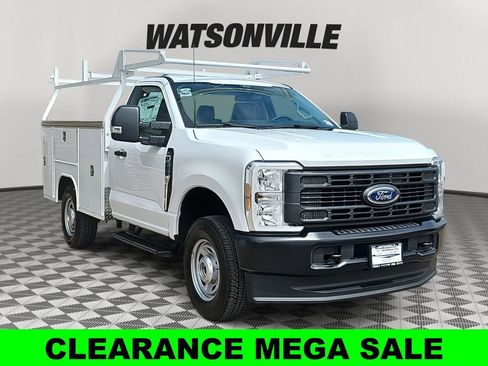 New 2025 Ford F250 XL w/ FX4 Off-Road Package image 1