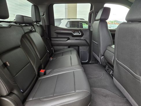 Used 2024 GMC Sierra 1500 SLT AWD/4WD image 24