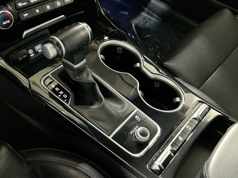 Used 2020 Kia Stinger GT-Line w/ Sun & Sound Package image 21