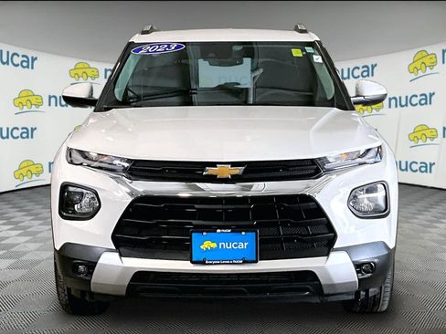 Used 2023 Chevrolet TrailBlazer LT w/ Convenience Package image 2