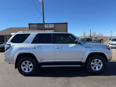 Used 2016 Toyota 4Runner SR5 image 2